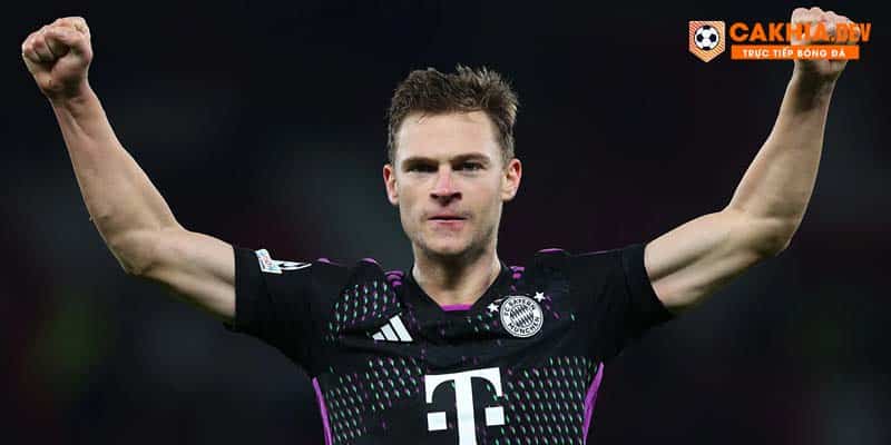 Tiền vệ mỏ neo xuất sắc nhất thế giới Joshua Kimmich